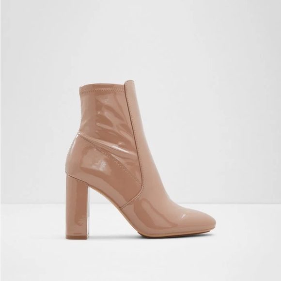 🌸 Call it Spring 🌸 patent nude chunky heels - Picture 1 of 12